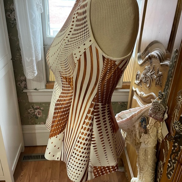 Clover Canyon neoprene top - Picture 3 of 9